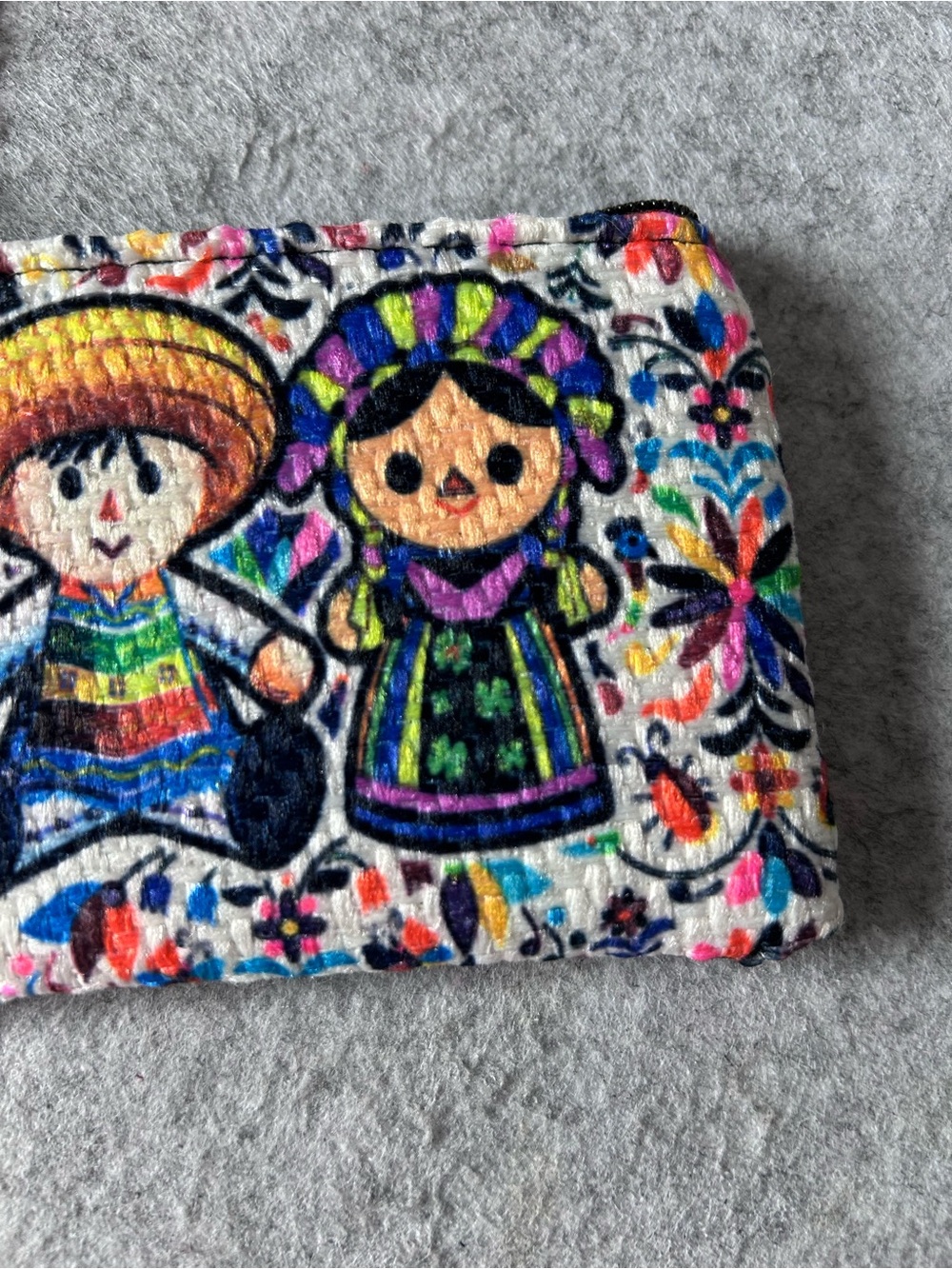 Handmade Mexican Coin Purse with Lele and Juan Doll Design - Picture 4 of 7